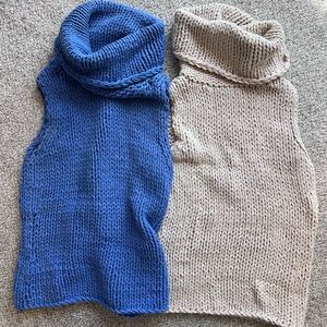 2 vintage DKNY Dual-Tone sleeveless cowl neck Sweaters - Blue and Cream